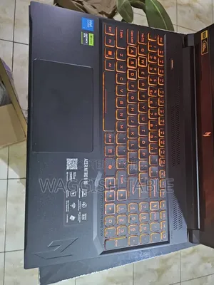 Laptop MSI Cyborg 15 16GB Intel Core Ultra 7 SSD 1T