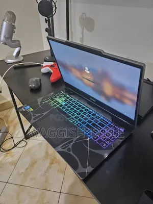 Laptop MSI Cyborg 15 16GB Intel Core Ultra 7 SSD 1T