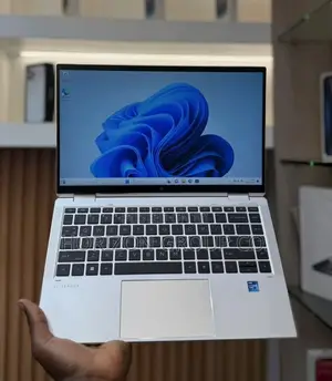 New Laptop HP EliteBook 1040 G8 8GB Intel Core i7 SSD 256GB
