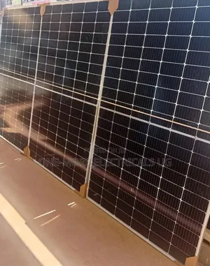 450w/24volts Mono Crystalline Solar Panels.