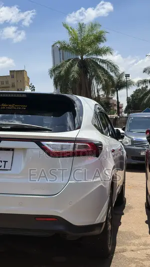 Toyota Harrier 2.0 2017 White