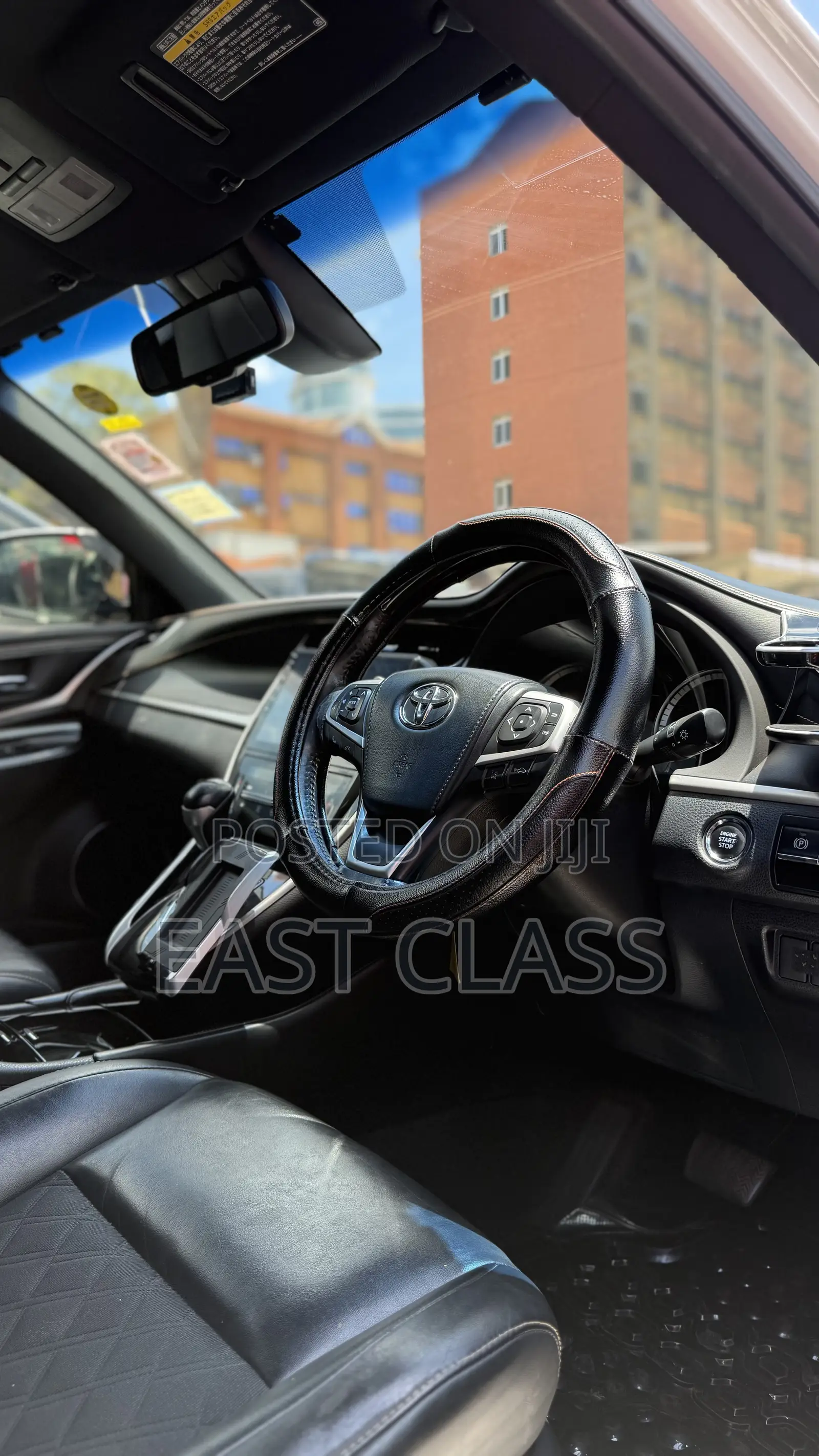 Toyota Harrier 2.0 2017 White