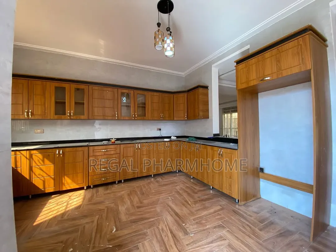 4bdrm Duplex in Munyonyo, Central Division for rent