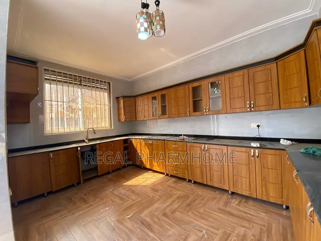 4bdrm Duplex in Munyonyo, Central Division for rent