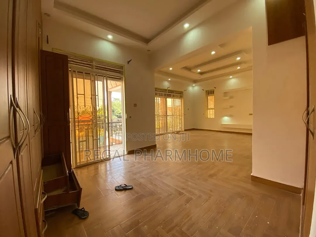 4bdrm Duplex in Munyonyo, Central Division for rent