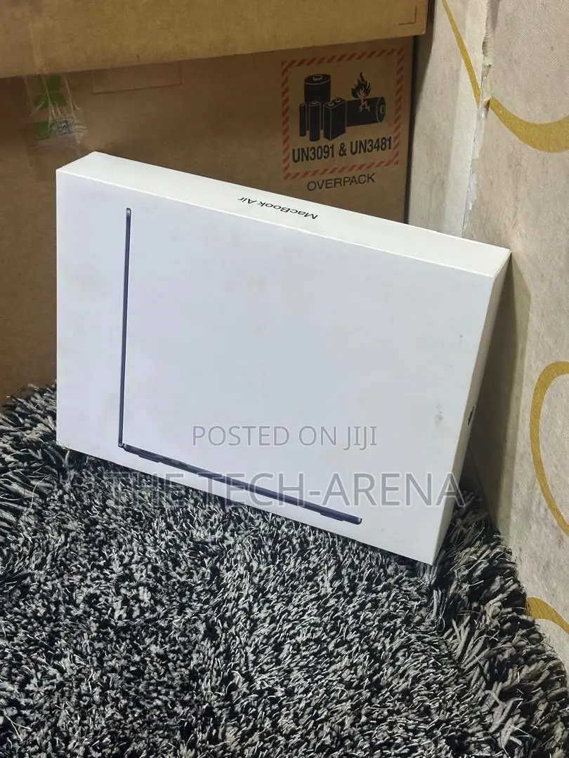 New Laptop Apple MacBook Air 16GB Apple M5 SSD 512GB