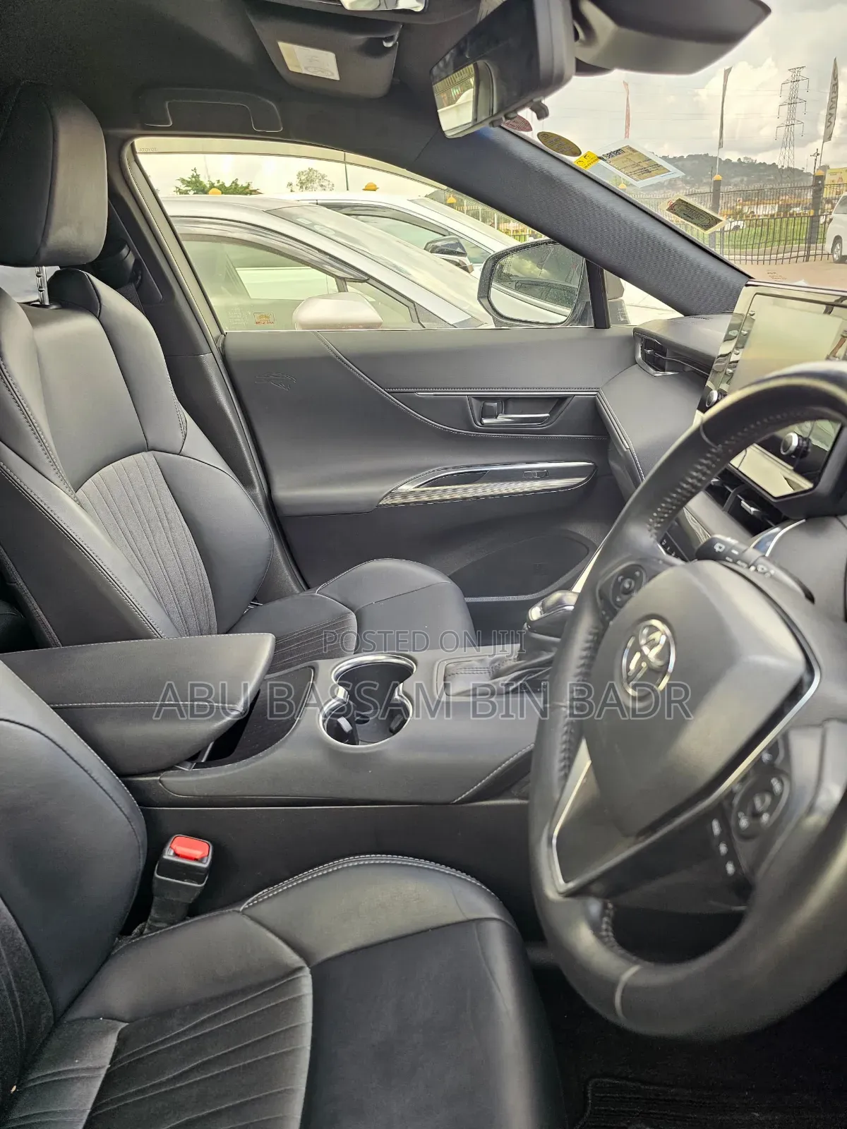 Toyota Harrier 2.0 2021 White