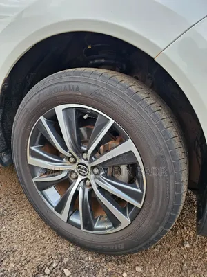 Toyota Harrier 2.0 2021 White