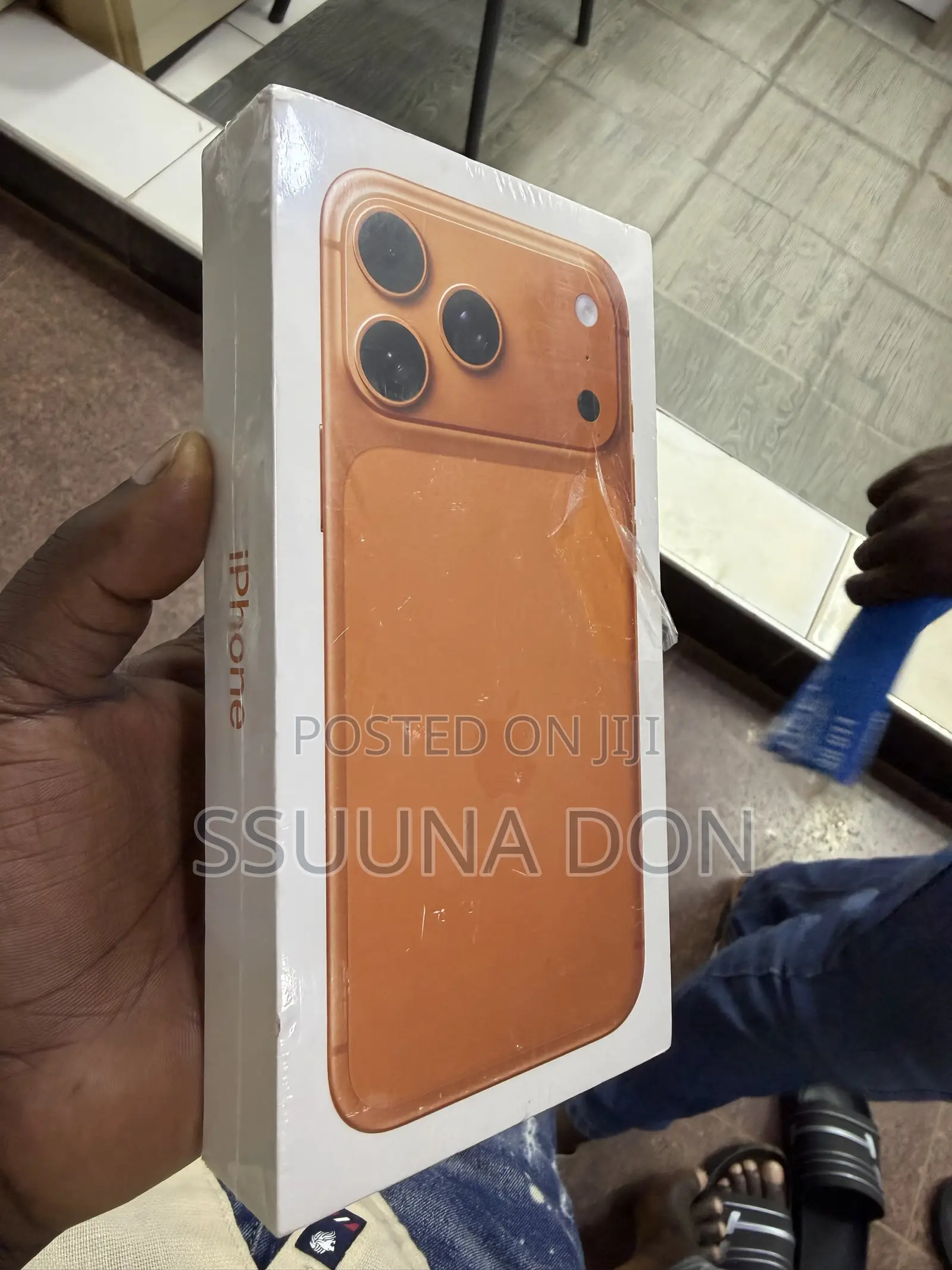 New Apple iPhone 17 Pro Max 256 GB Orange