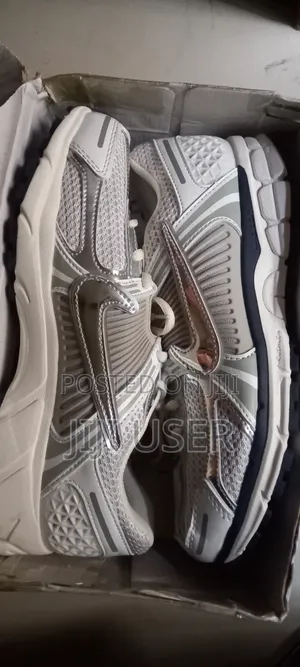 Vemoro Sneakers