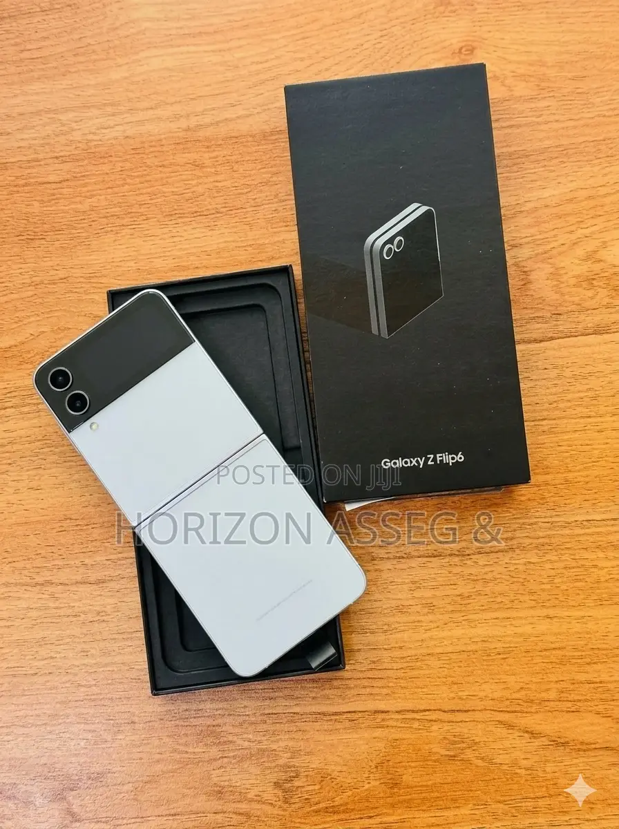 New Samsung Galaxy Z Flip6 256 GB White
