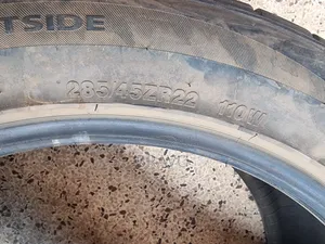 285/45r22 Used Good Condition Tyres for Volvo XC90