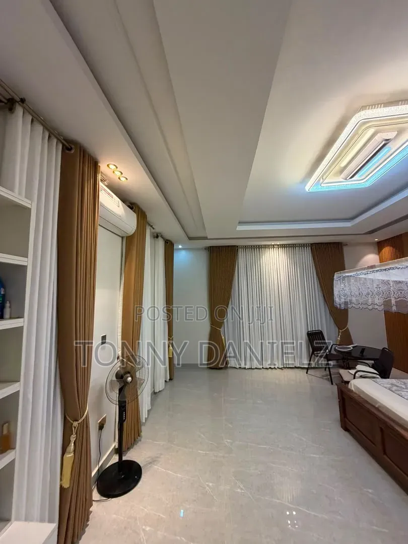 Tonny Curtains