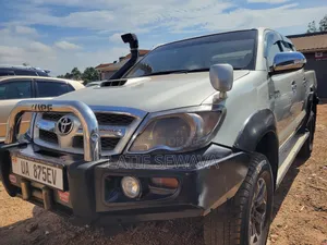 Toyota Hilux 3.0 D-4D Double Cab 4x4 Raider 2007 Silver