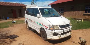 Toyota TownAce Noah 1999 White