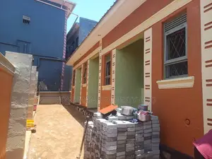 5bdrm Duplex in Munyonyo, Central Division for sale