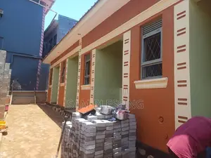 5bdrm Duplex in Munyonyo, Central Division for sale