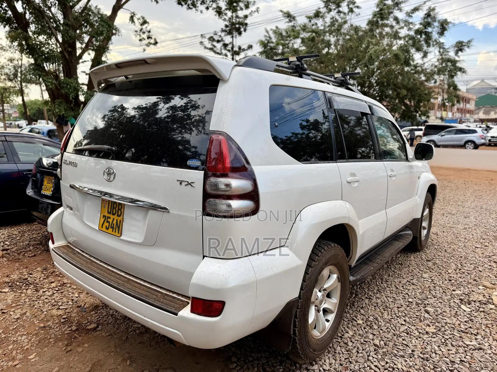 Toyota Land Cruiser Prado 2007 White