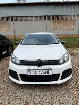 Volkswagen Golf GTI 2013 White