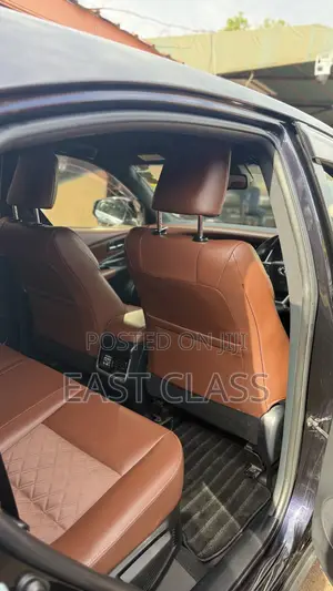 Toyota Harrier 2.0 2017 Blue