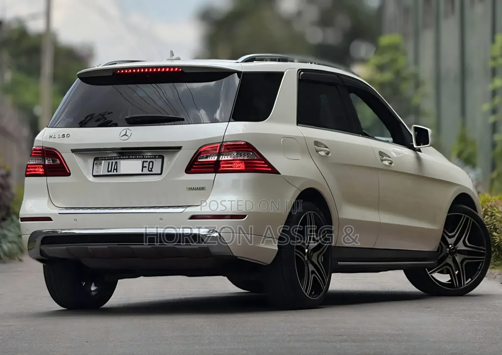Mercedes-Benz M Class ML350 4dr SUV (3.5L 6cyl 7A) 2014 White