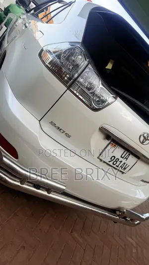 Toyota Harrier 2012 White