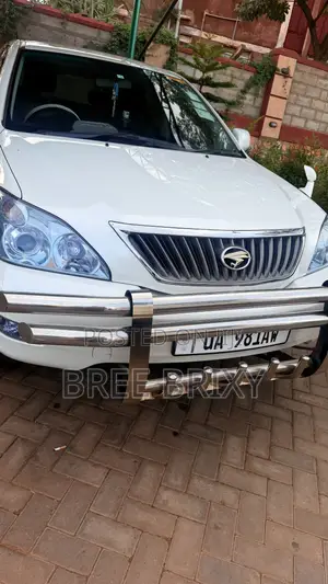 Toyota Harrier 2012 White