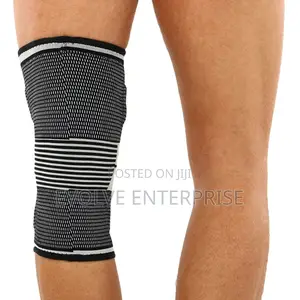 Elastic Sports Knee Brace With Side Stabilizers & Patella Ring
