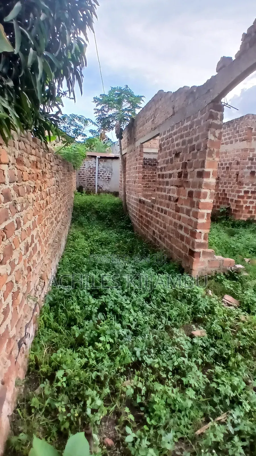 2bdrm House in Kijjambu Estate, Kawempe for sale