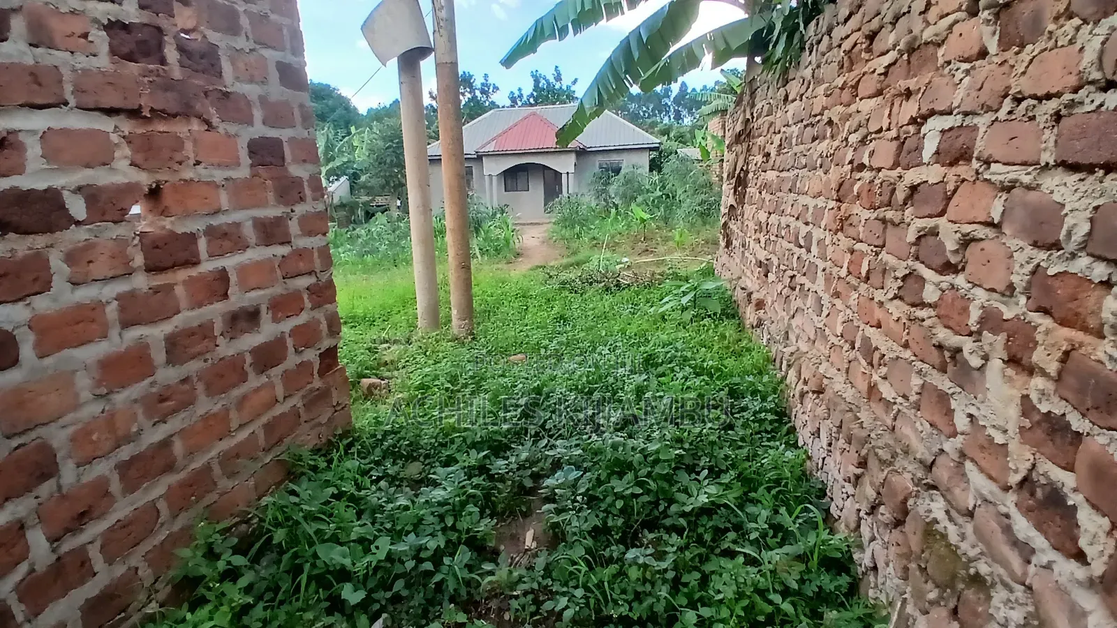 2bdrm House in Kijjambu Estate, Kawempe for sale