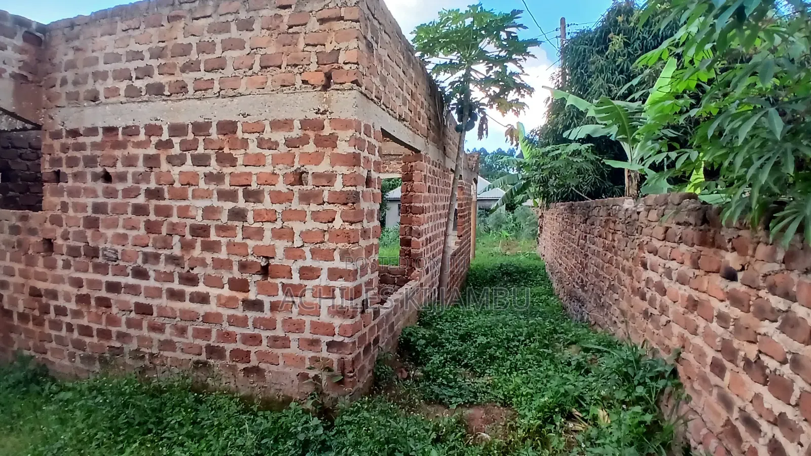 2bdrm House in Kijjambu Estate, Kawempe for sale