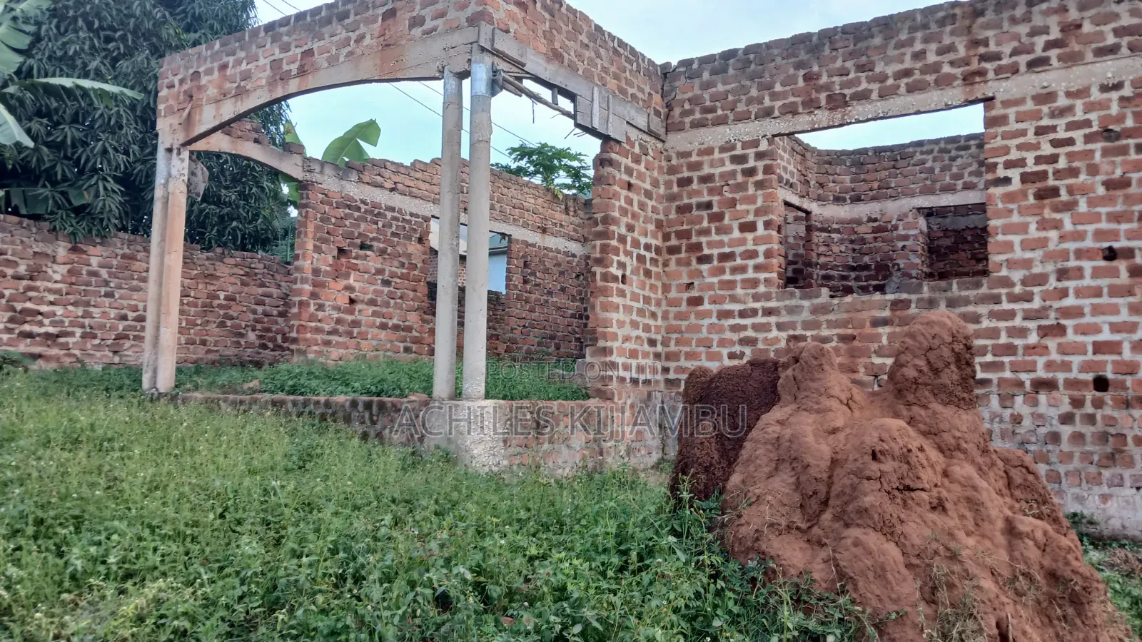 2bdrm House in Kijjambu Estate, Kawempe for sale