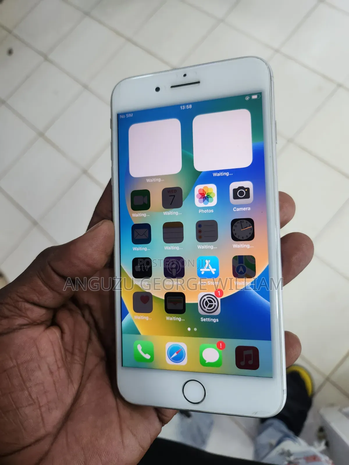 Apple iPhone 8 Plus 64 GB White