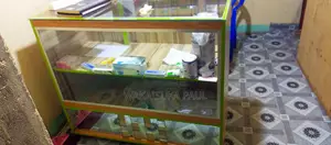 Board Shereves and the Glass Counter