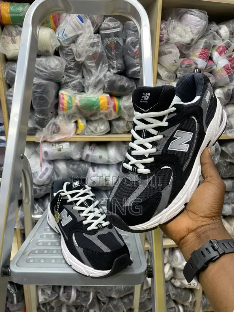 New Balance 530 Black and White Sneakers