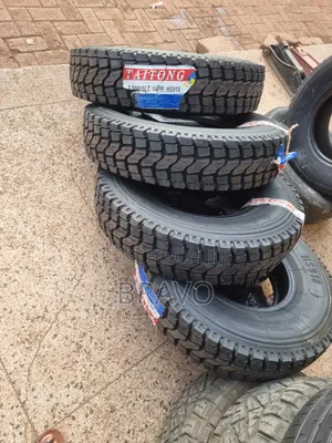 7.50R16 HS 918 Tires for Land Cruiser Ambulance