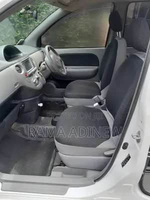 Toyota Sienta 2008 Off white