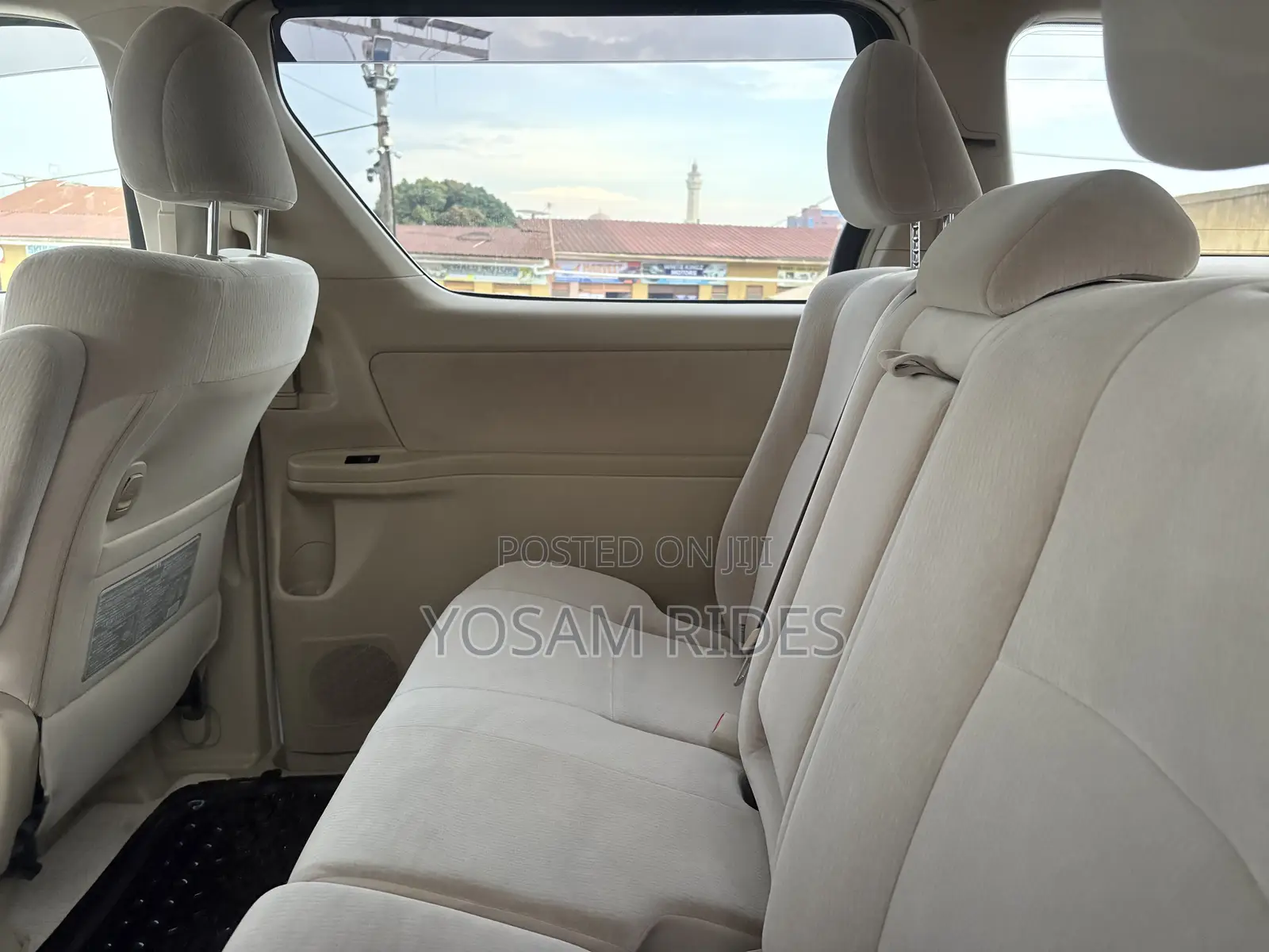 Toyota Alphard 2.4 Petrol FWD 2012 White