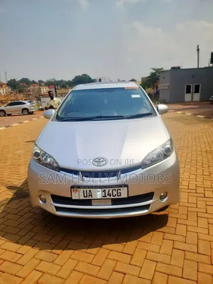 Toyota Wish 2012 Silver