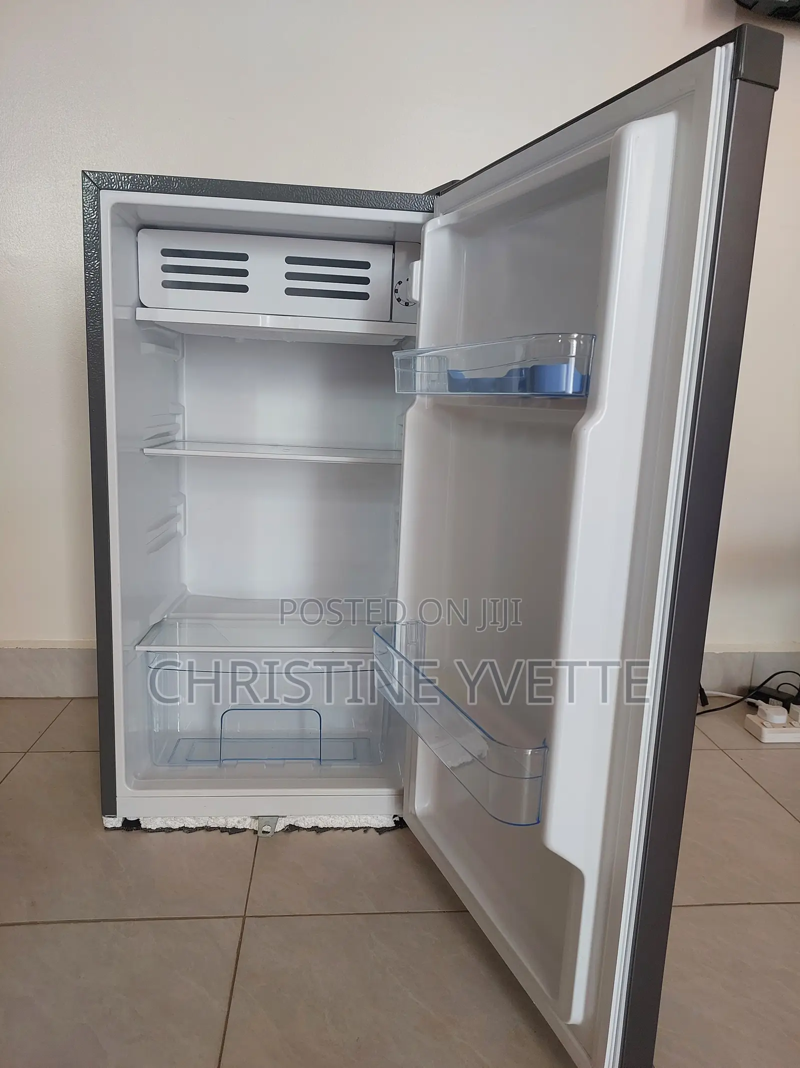 Pixel Fridge 120L