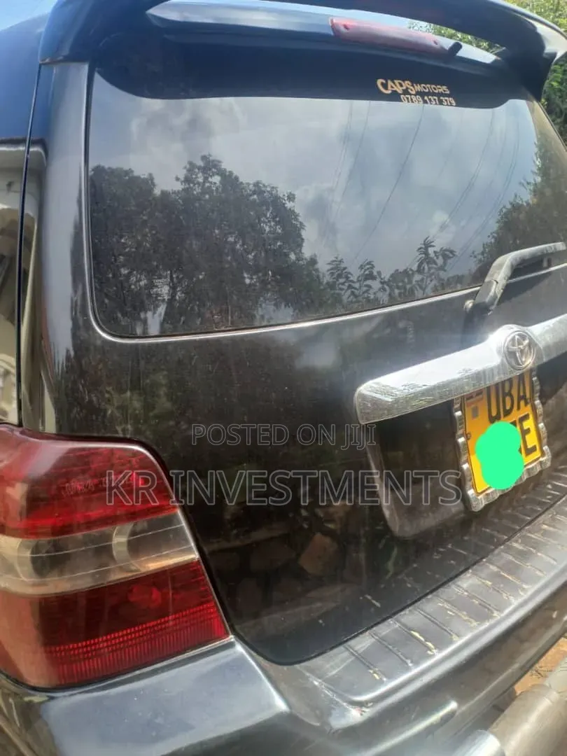 Toyota Kluger 2003 Black