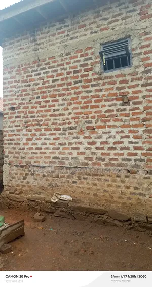 2bdrm House in Kabalore for sale