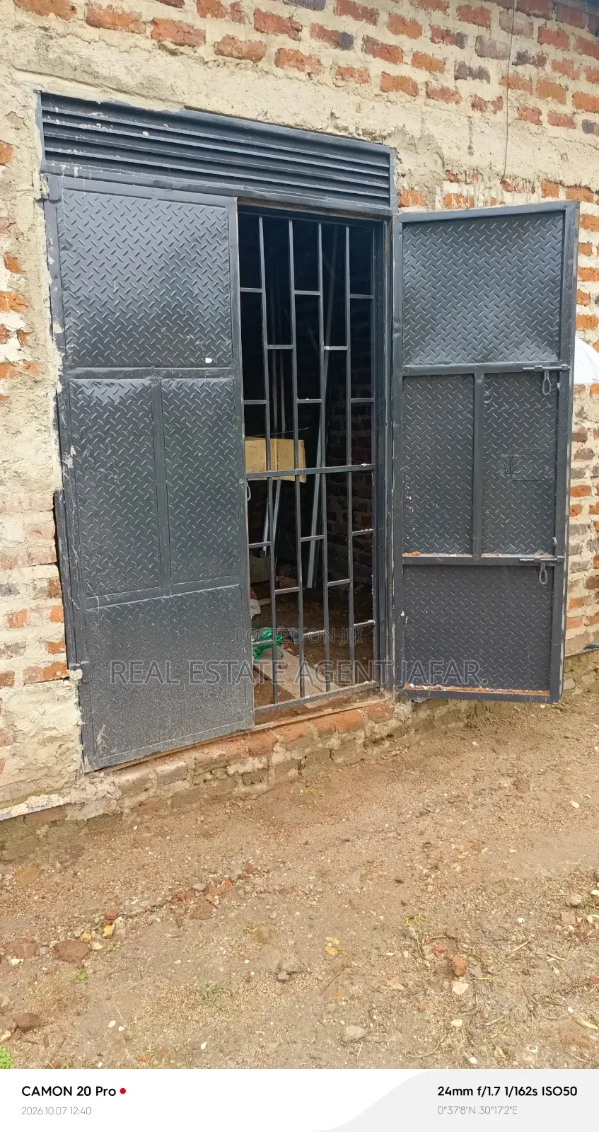 2bdrm House in Kabalore for sale