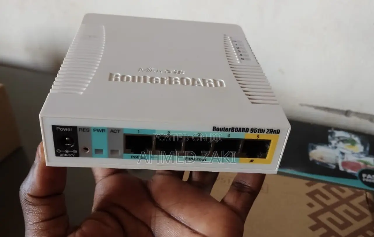 RouterBOARD 951Ui 2HnD