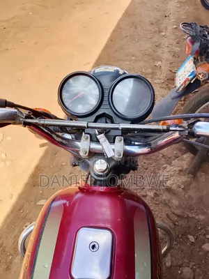 Bajaj Boxer 100 2023 Red