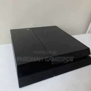 Playstation 4 Standard (PS4 Fat). Chipped Console With 12 Games, 2pads