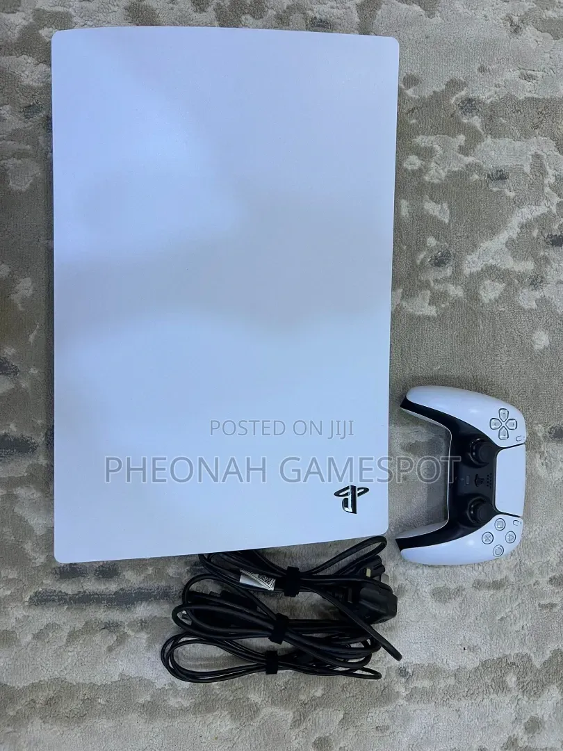 Playstation 5 Standard (Ps5 Fat) Full Package. With 2pads and Games