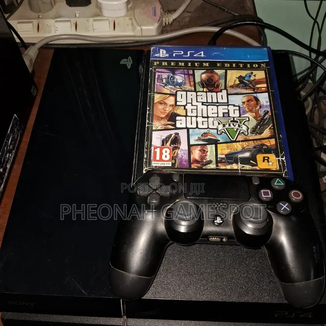 PS4 Standard Console fullSet With 12 Games of Your Choice and 2 Pads