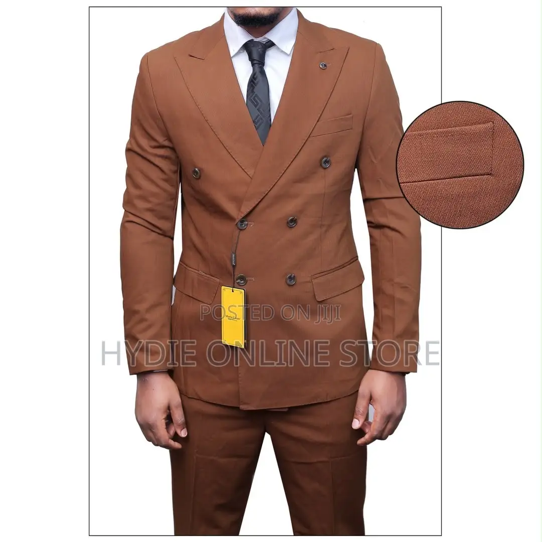 Premium Business-Class Men’s Suit–Elegant,Professional & Sophisticated