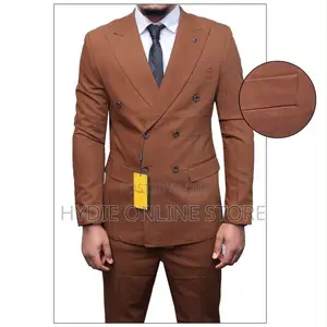 Premium Business-Class Men’s Suit–Elegant,Professional & Sophisticated